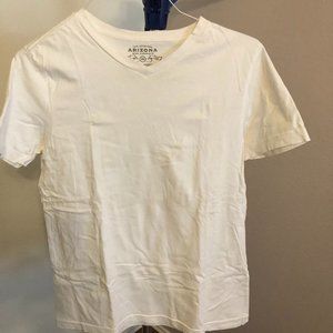 Arizona Jean Co. V-Neck Jersey T-Shirt – Medium